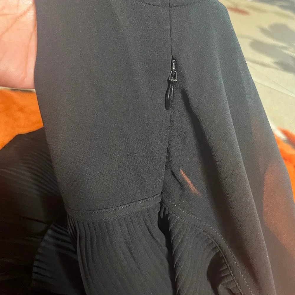 New The Kooples Pleated Tiered Mini Dress FR 1/ US Small Goth Dark Romantic LBD - Picture 13 of 14